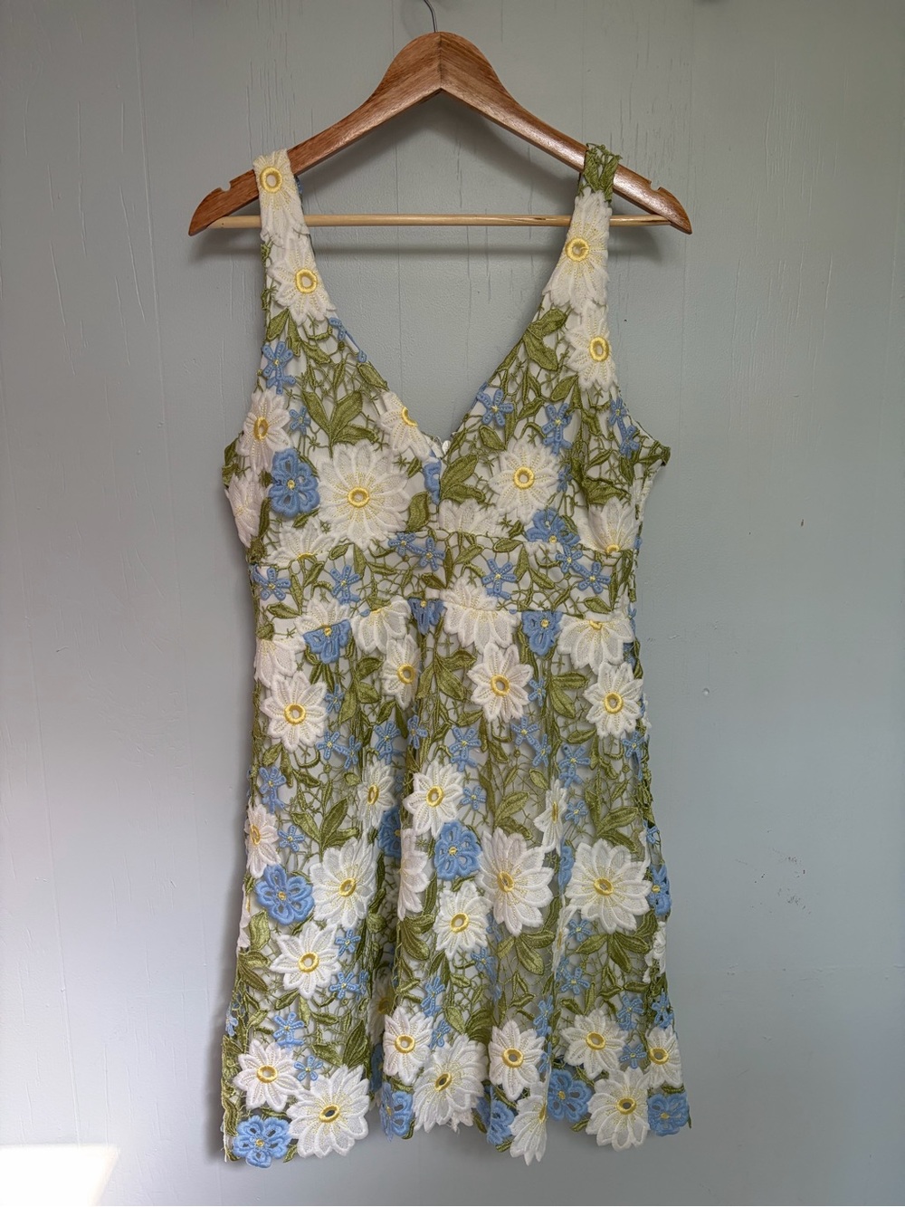 Layered With Love Gabriella 3D Floral Lace Mini Dress Size L Green Blue White